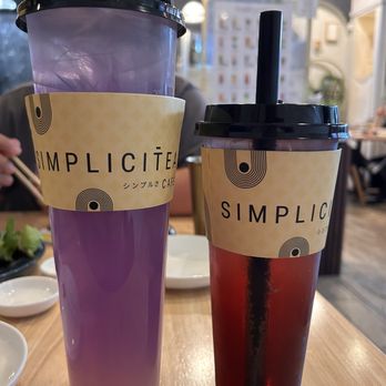 Burosu Ramen - Purple kisses large (left) and roselle tea (right) - Ramen Near Me - Studio City, California