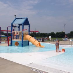 Splash Zone Waterpark - Nice kid friendly play area