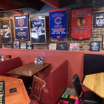 Wrigley's Chicago Bar & Grill - the seating area - Sports Bars Near Me - Golden, Colorado Wrigley's Chicago Bar & Grill - the seating area - Sports Bars Near Me - Golden, Colorado