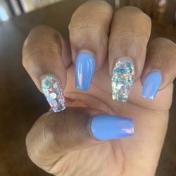 Pandora Nails and Spa - New Full Acrylic Set of Nails with Glitter