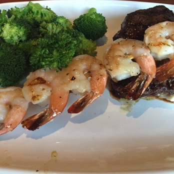 Red Lobster - Steak was seasoned well, but dry. Mashed potatoes were a mistake (skipped them), but the wild rice was great. Broccoli=bland. - Seafood Near Me - Brea, California