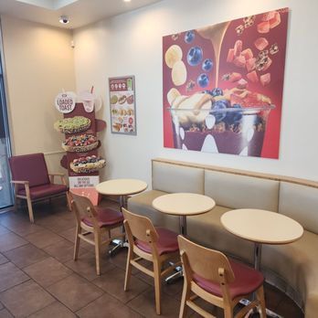Smoothie King - Tables - Juice Bars & Smoothies Near Me - White Settlement, Texas