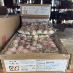 Peach bun
