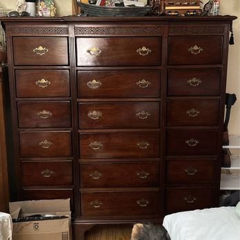 Lewis Auction - 18 drawer chest of drawers obtained from Lewis Auctions - Auction Houses Near Me - Elizabethtown, Kentucky