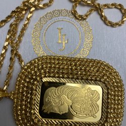 Lulu jewelry - Amazing piece that I purchased in Lulu Jewelry.