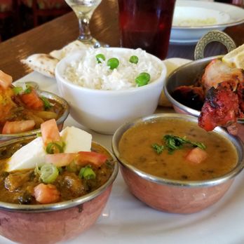 Yeti Restaurant - Sampler platter lunch special - Indian Near Me - Santa Rosa, California Yeti Restaurant - Sampler platter lunch special - Indian Near Me - Santa Rosa, California
