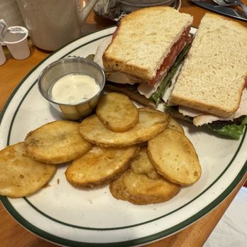 Polly's Pancake Parlor - Turkey sandwich with maple dressing - Breakfast & Brunch Near Me - Sugar Hill, New Hampshire Polly's Pancake Parlor - Turkey sandwich with maple dressing - Breakfast & Brunch Near Me - Sugar Hill, New Hampshire
