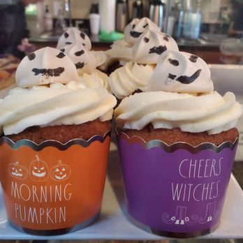 Gruel Britannia - Halloween cupcakes - Breakfast & Brunch Near Me - Fairfield, Connecticut Gruel Britannia - Halloween cupcakes - Breakfast & Brunch Near Me - Fairfield, Connecticut