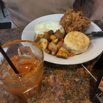 White Wolf Cafe - Country Fried Chicken Country Fried Chicken - New American Near Me - Orlando, Florida White Wolf Cafe - Country Fried Chicken Country Fried Chicken - New American Near Me - Orlando, Florida