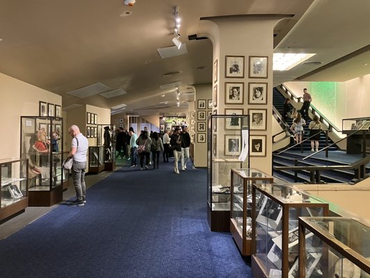 Gershwin Theatre by null