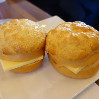Ipoh Kopitiam - Pineapple Buns with Butter - Malaysian Near Me - Alhambra, California