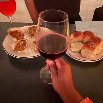 Automatic Seafood and Oysters - Grilled oysters and yeast rolls - Seafood Near Me - Birmingham, Alabama