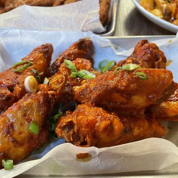 Parlay 6 Brewing - Hot wings - Brewpubs Near Me - Reno, Nevada