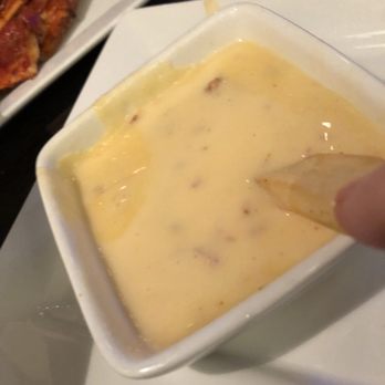 RED ROBIN GOURMET BURGERS AND BREWS - Updated October 2024 - 110 Photos