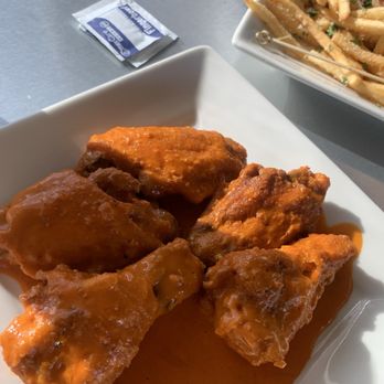 Best Pizza & Brew Murrieta - Wings - Pizza Near Me - Murrieta, California