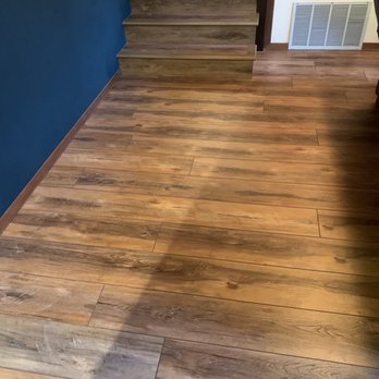 Donner Tahoe Flooring - a hardwood floor in a home - Flooring Near Me - Truckee, California