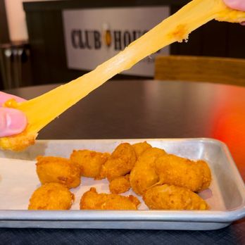 Clubhouse Kitchen & Bar - Cheese Curds - Sports Bars Near Me - Appleton, Wisconsin
