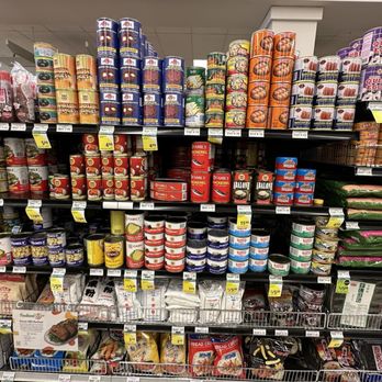 Foodland - Grocery Near Me - Kahului, Hawaii