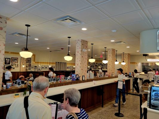 Mensch's Deli by null