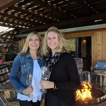 Master Wine Tours - Conn Valley Tasting - Wine Tours Near Me - Napa, California
