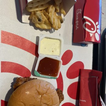 Chick-fil-A - Fast Food Near Me - Irvine, California