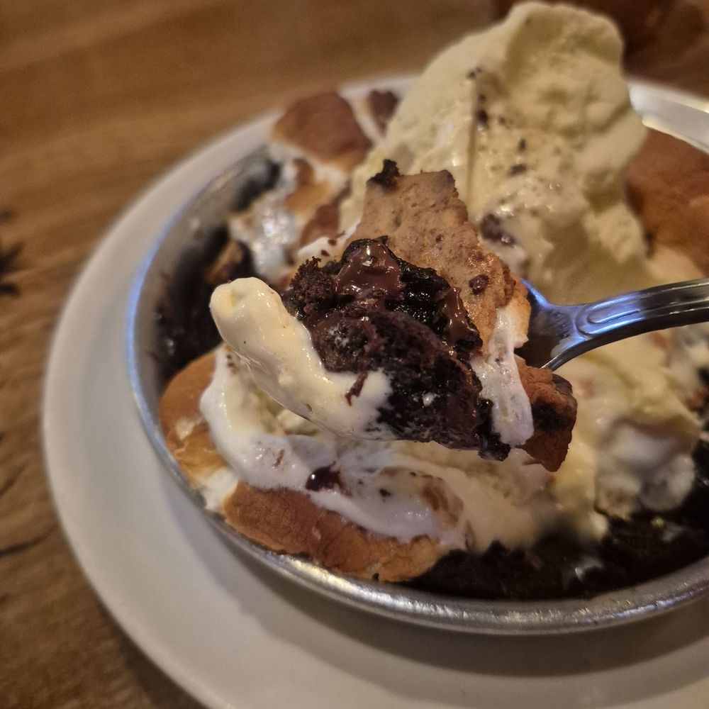 BJ’S RESTAURANT & BREWHOUSE - Updated August 2025 - 518 Photos & 437