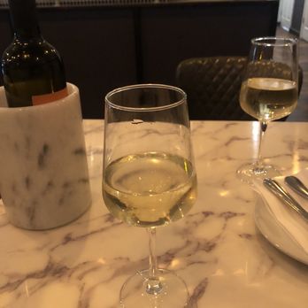 Noto - Great wine - Pizza Near Me - St. Peters, Missouri