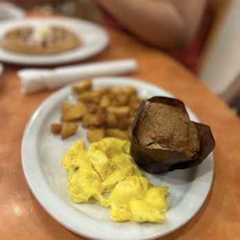 Wild Eggs - Zax I am Fried Eggs and...blueberry muffin - Breakfast & Brunch Near Me - Louisville, Kentucky