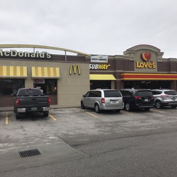 Love's Travel Stop - Gas Stations Near Me - Horse Cave, Kentucky