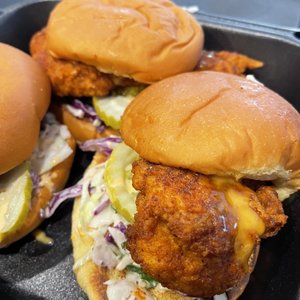 DAVES HOT CHICKEN - 411 Photos & 360 Reviews - 9040 W Sahara Ave, Las ...