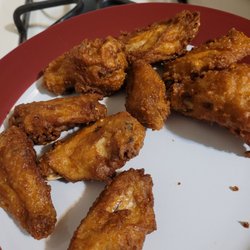 Romeo’s Restaurant & Pizza - 10 Chicken Wings