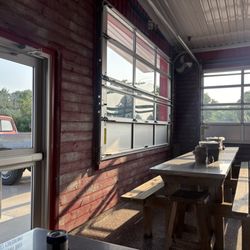 Pook's Crawfish Hole - Seating