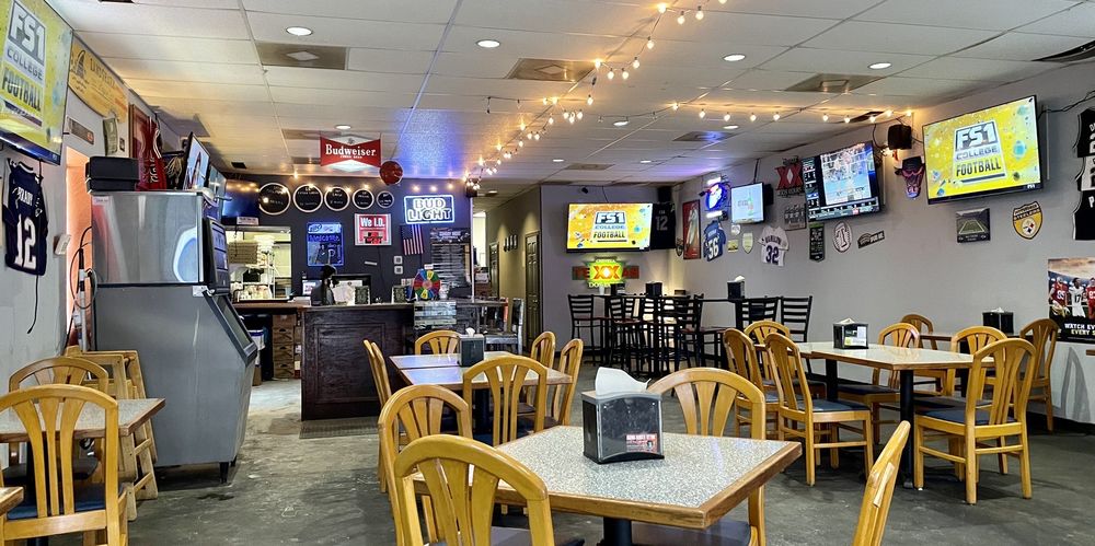 Big Papa’s Pizza and Sports Bar