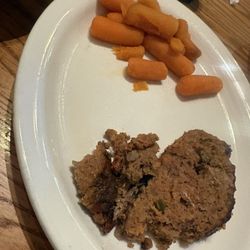 Meatloaf and steamed carrots