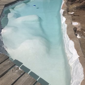Gilberts Pool Service - Pool Cleaners Near Me - Riverside, California