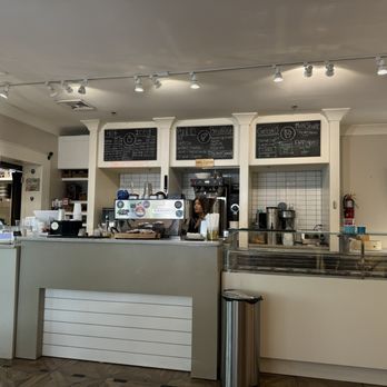 C'est Bon - Coffee & Tea Near Me - Hilton Head Island, South Carolina