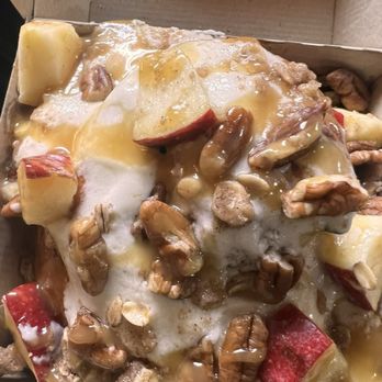 Cinnaholic - Caramel Apple Pie Roll - Bakeries Near Me - Dallas, Texas