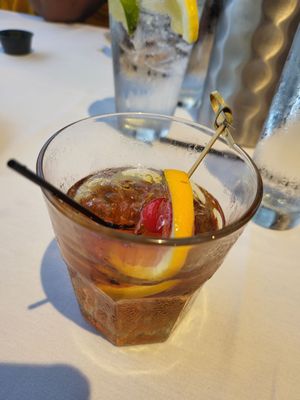 Finz Bar & Grill by null