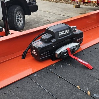 Sicking Equipment Rentals - 20ft tilt trailer comes with a 12,000 pound winch for any vehicle or piece of equipment that doesn't run. - Trailer Rental Near Me Sicking Equipment Rentals - 20ft tilt trailer comes with a 12,000 pound winch for any vehicle or piece of equipment that doesn't run. - Trailer Rental Near Me