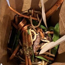 Momo Wok Box - Jakob's dinner