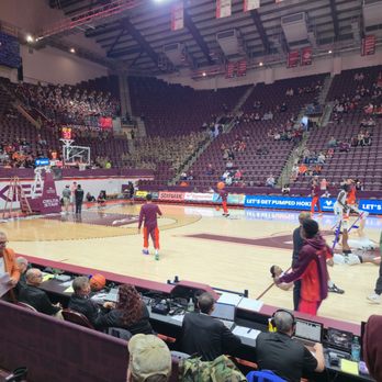 Cassell Coliseum - Warmups. #CLTvsVT - Stadiums & Arenas Near Me - Blacksburg, Virginia Cassell Coliseum - Warmups. #CLTvsVT - Stadiums & Arenas Near Me - Blacksburg, Virginia