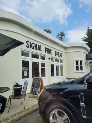 Signal Fire Bread by null