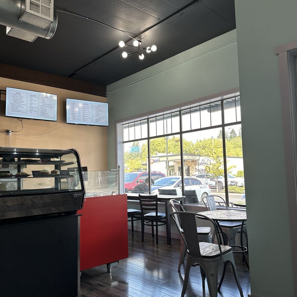 Haebing Dessert - Window seating, dessert case, wall drink menu screens - Desserts Near Me - Mill Creek, Washington Haebing Dessert - Window seating, dessert case, wall drink menu screens - Desserts Near Me - Mill Creek, Washington