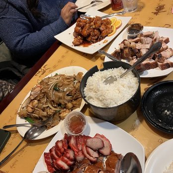 Ho Ho Chinese BBQ - Seafood Flat Noodle, Orange Chicken, pork belly, BBQ Pork and Roast Duck Combo. - Barbeque Near Me - Austin, Texas Ho Ho Chinese BBQ - Seafood Flat Noodle, Orange Chicken, pork belly, BBQ Pork and Roast Duck Combo. - Barbeque Near Me - Austin, Texas