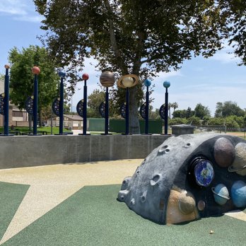 North Weddington Park - Planets everywhere! - Parks Near Me - North Hollywood, California North Weddington Park - Planets everywhere! - Parks Near Me - North Hollywood, California