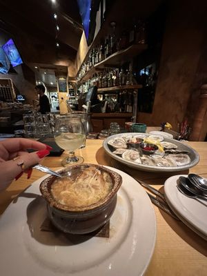 Mammoth Tavern - Mammoth by null