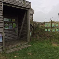 NABU Naturzentrum Katinger Watt - Aussichtshütte zur Vogelbeobachtung