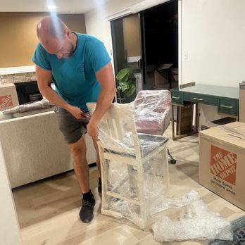 SOS Moving - All the furniture was carefully wrapped. - Movers Near Me - Los Angeles, California SOS Moving - All the furniture was carefully wrapped. - Movers Near Me - Los Angeles, California