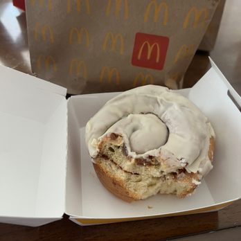 McDonald's - Gross cinnamon roll - Fast Food Near Me - Bakersfield, California McDonald's - Gross cinnamon roll - Fast Food Near Me - Bakersfield, California
