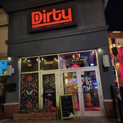 Le Bar Dirty D - Outside